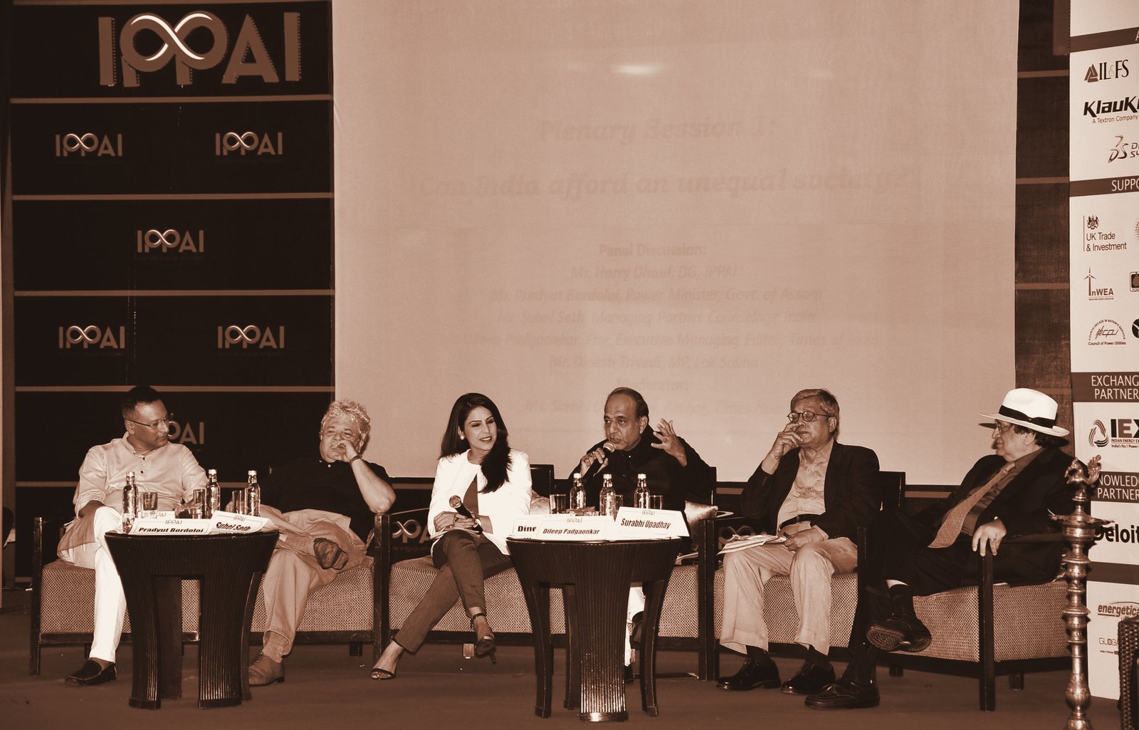 Regulators & Policymakers Retreat 2014. Pradyut Bordoloi, Power Minister, Assam; Suhel Seth, Managing Partner, Counselage India; Dileep Padgaonkar, former Managing Editor, The Times of India; Dinesh Trivedi, Member of Parliament.