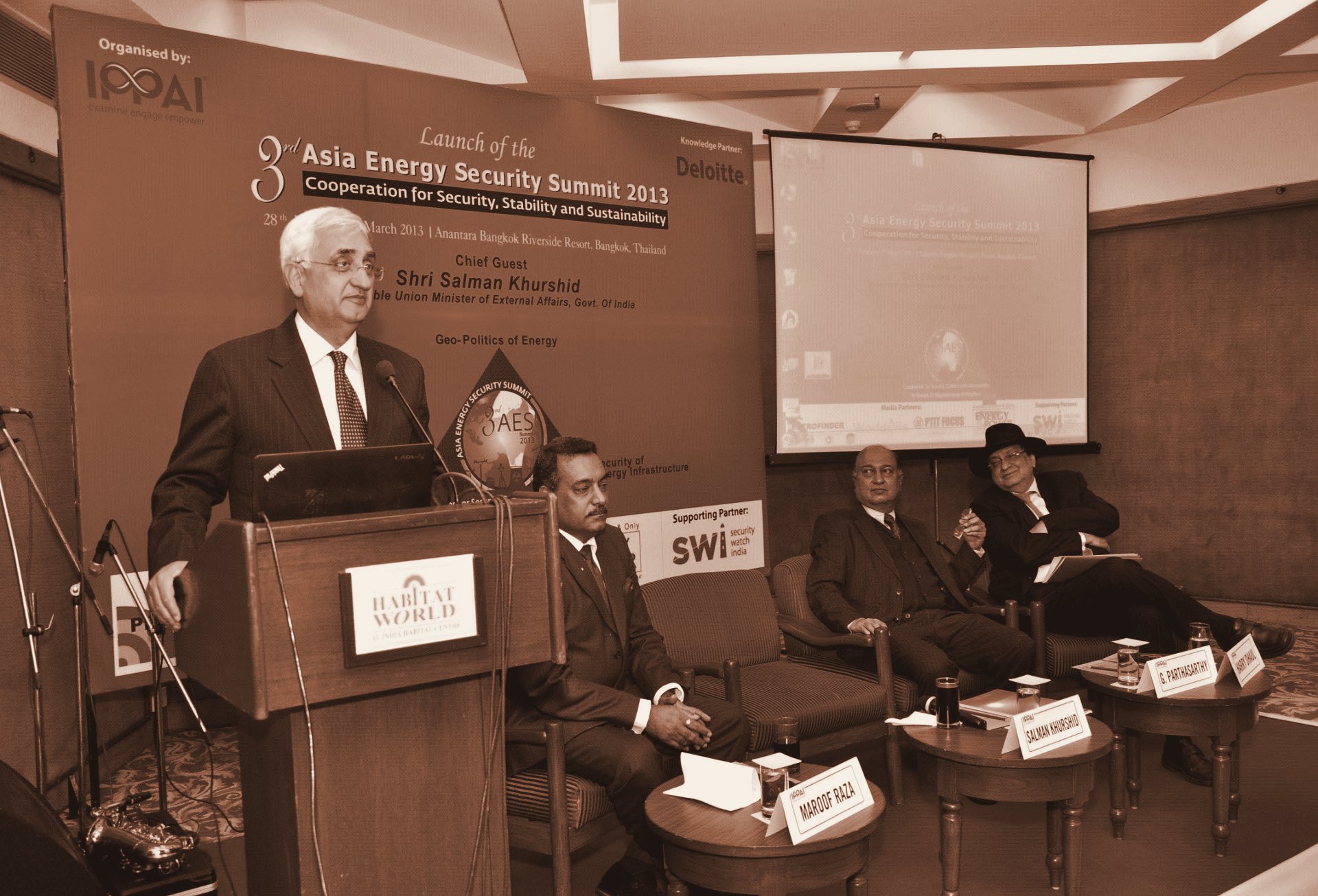 Shri Salman Khurshid, Minister of External Affairs, delivers the inaugural address, Asia Energy Security Summit 2013. On the dais: Maroof Raza, G. Parthasarthy, Harry Dhaul.